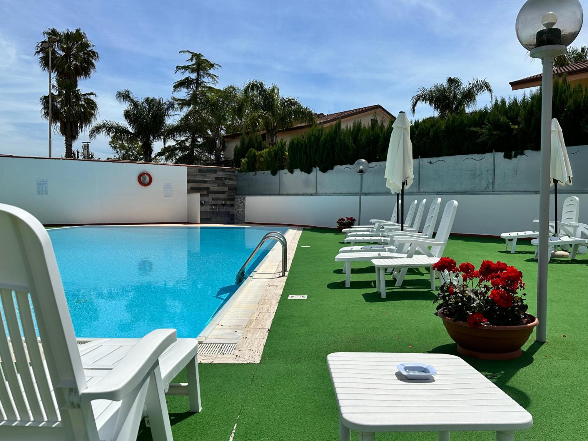 Hotel B&B Marina カプチオ・パエストゥム エクステリア 写真