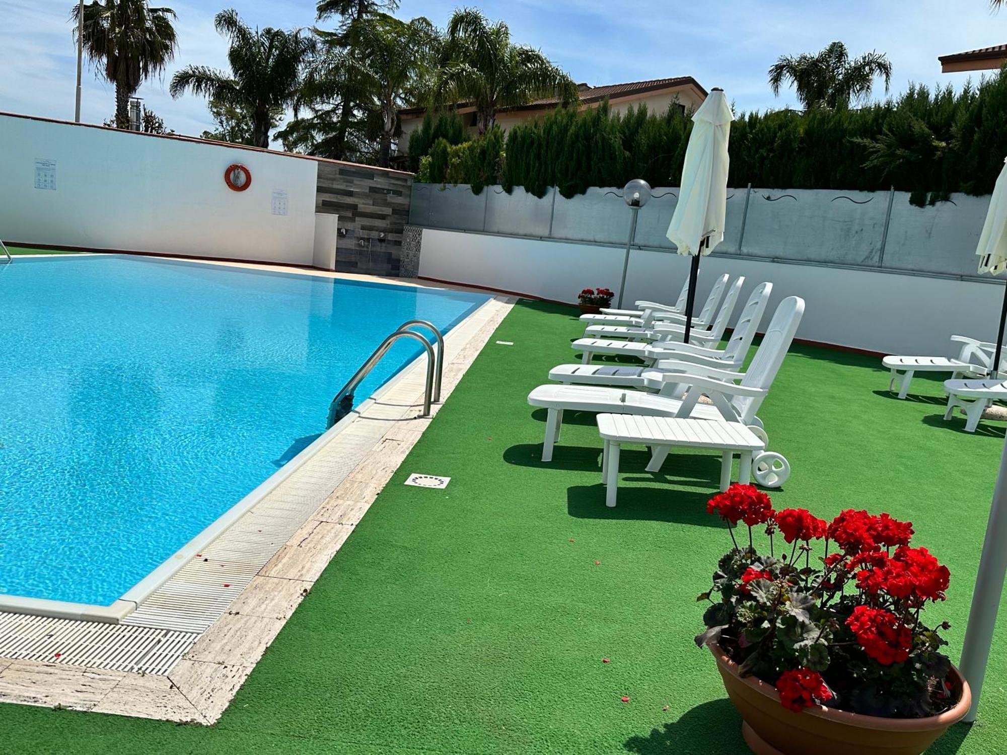Hotel B&B Marina カプチオ・パエストゥム エクステリア 写真
